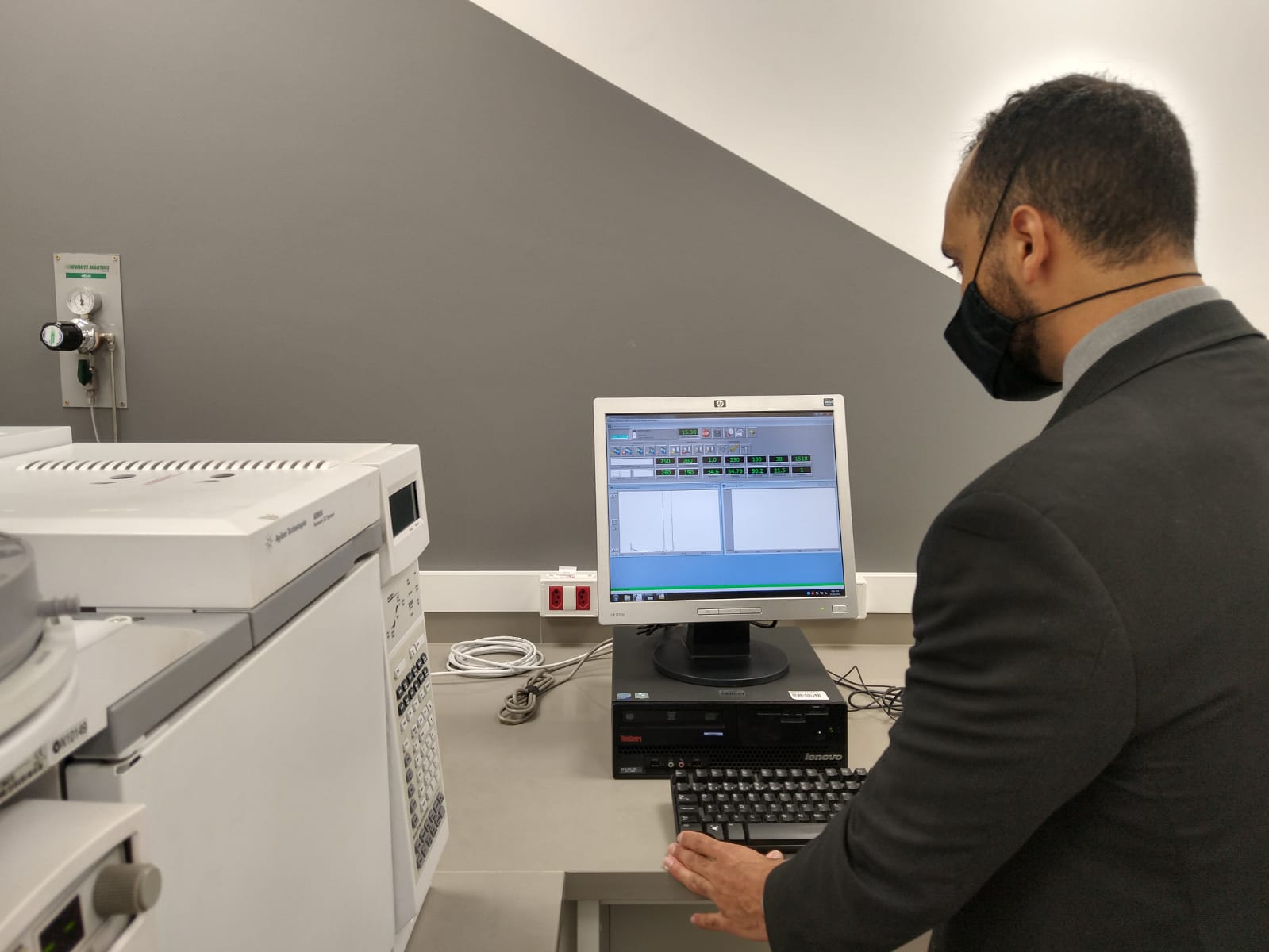 PF inaugura laboratório de análises químicas em Viracopos