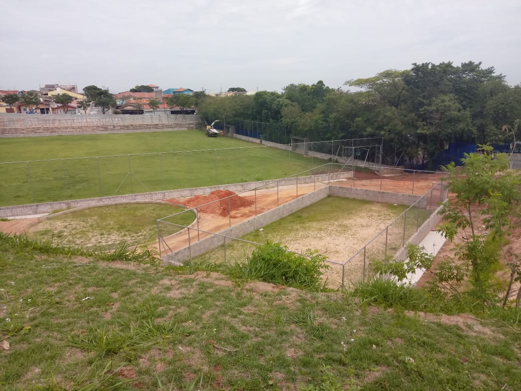 População de Campinas cobra término das obras em praças de esporte
