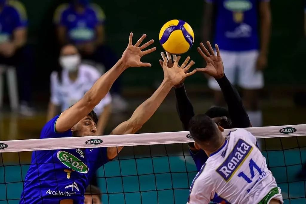 Vôlei Renata inicia troca de ingressos para jogo contra o Minas