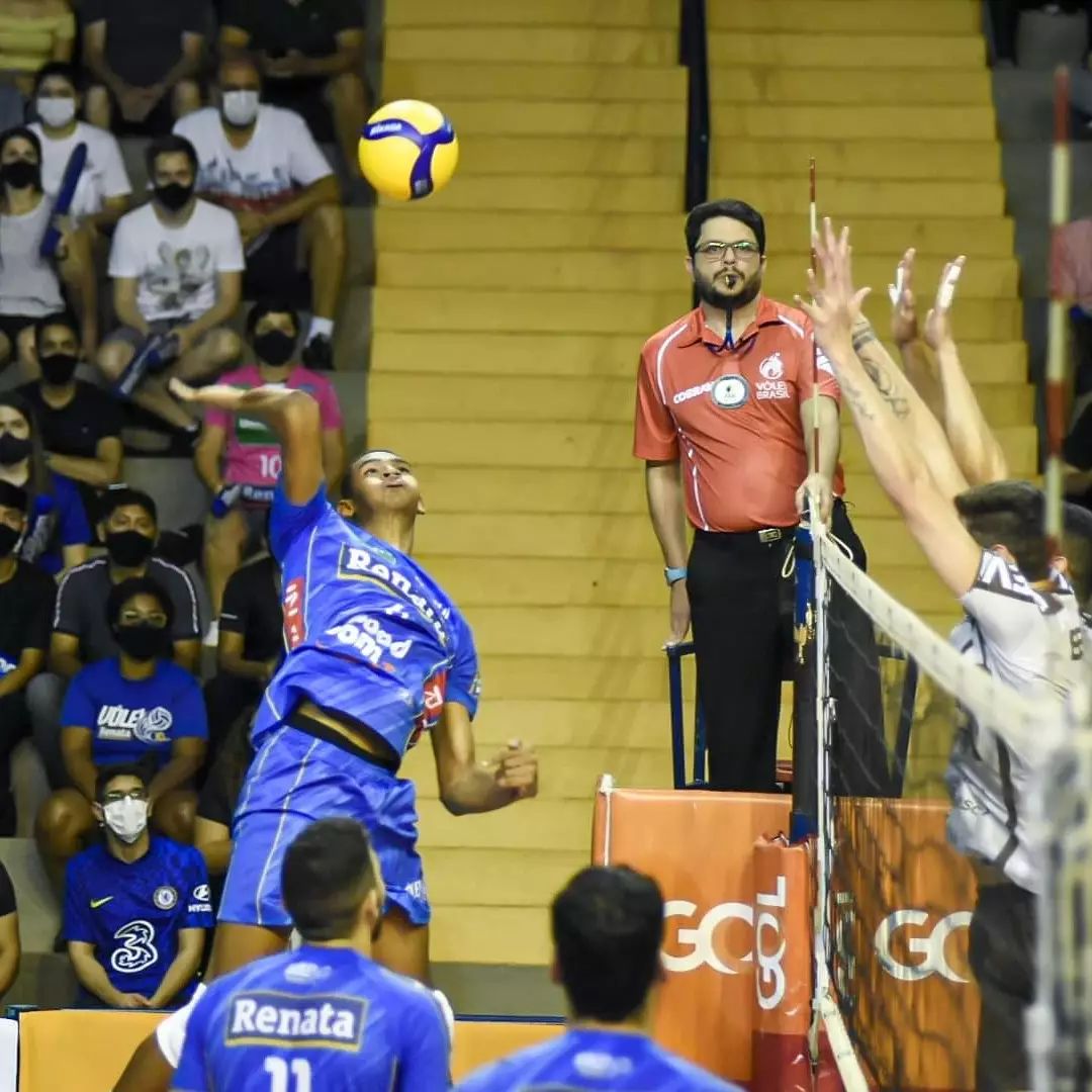 Vôlei Renata vence o segundo jogo consecutivo na Superliga