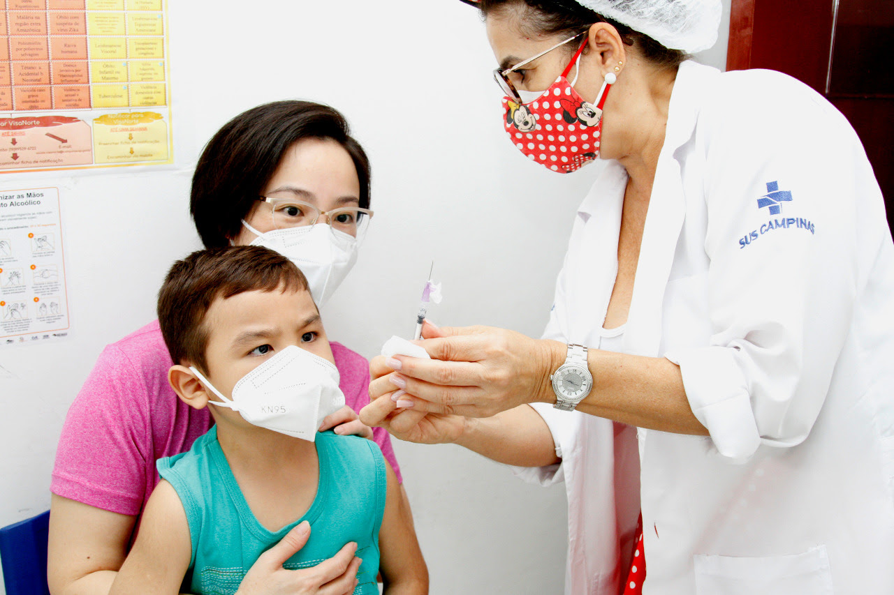 SP vacina 60% das crianças com idade ente cinco e 11 anos