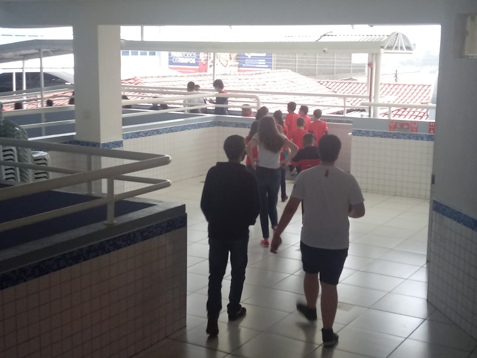 Aulas retornam sem a obrigatoriedade do uso de máscaras nas escolas