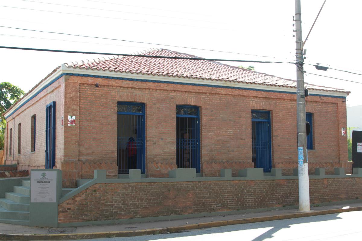 Paulínia reinaugura prédio que passa a ser a Casa do Artesão