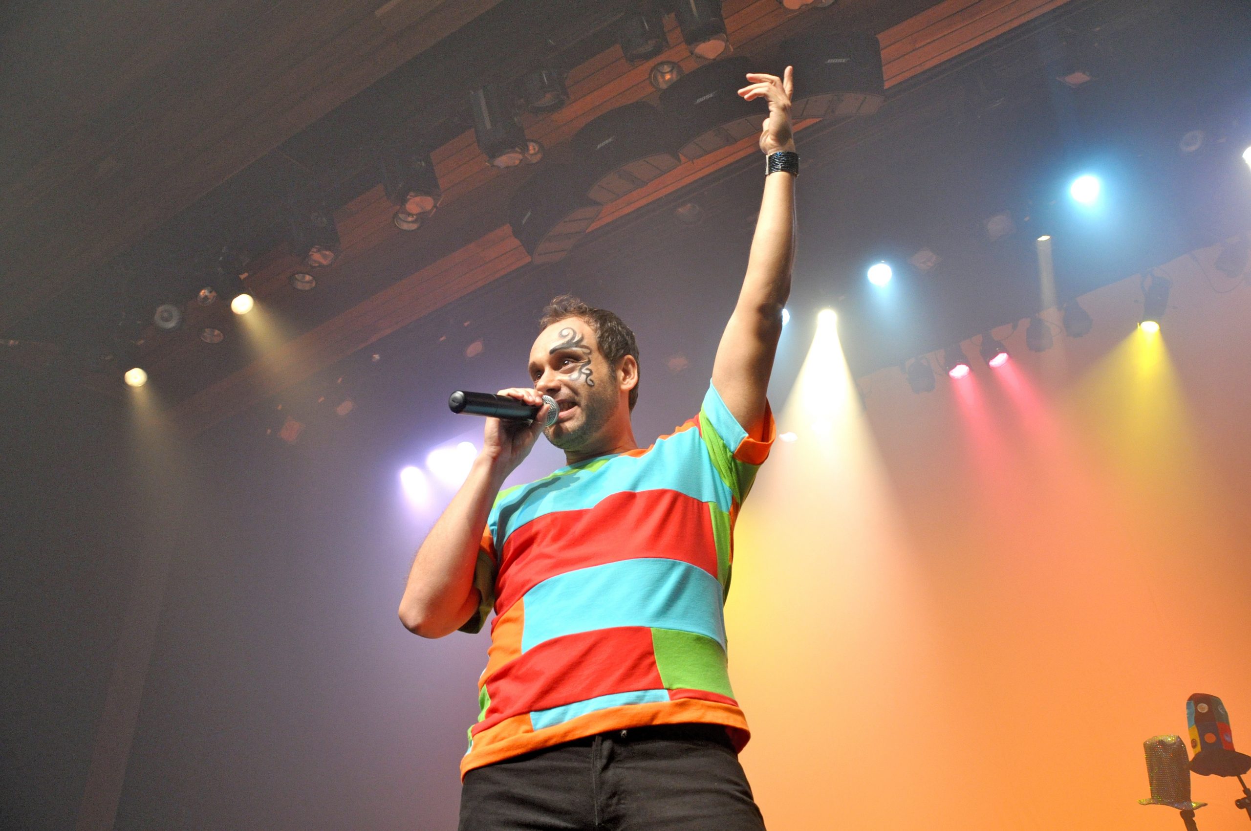 Sesi Amoreiras recebe show com canções de Chico Buarque e Vinícius de Moraes