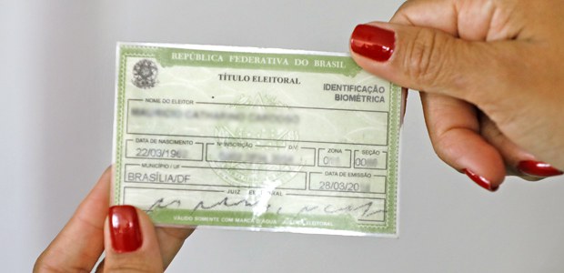 Cartórios eleitorais fazem plantão para regularização de títulos de eleitor
