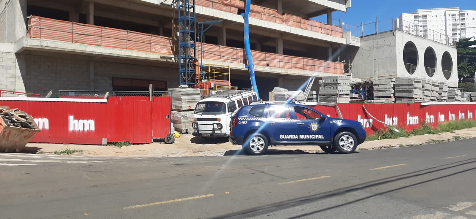 GM prende dois por tentativa de furto em obra no Pq. Industrial