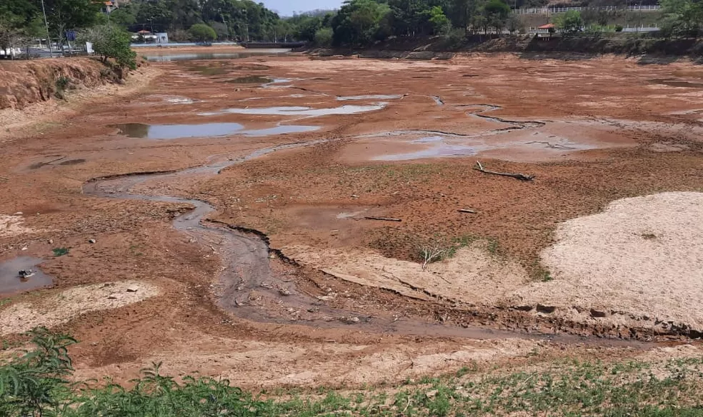 Governo de SP deve abrir novos poços para evitar desabastecimento de água