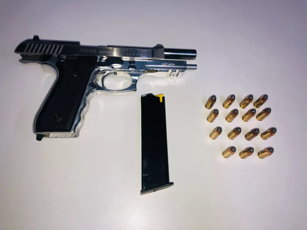 Homem é preso ao disparar arma durante briga de bar em Mogi Guaçu