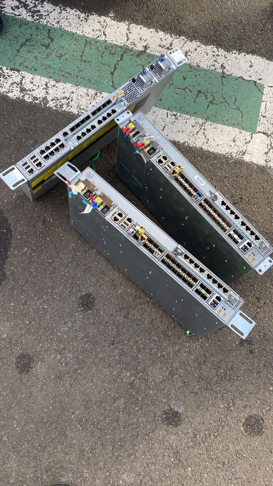 Sócios de empresa são presos em Campinas por furto de roteadores de internet