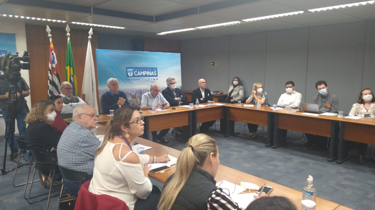 À espera do Estado, Campinas está há quase 50 dias com crianças aguardando leitos