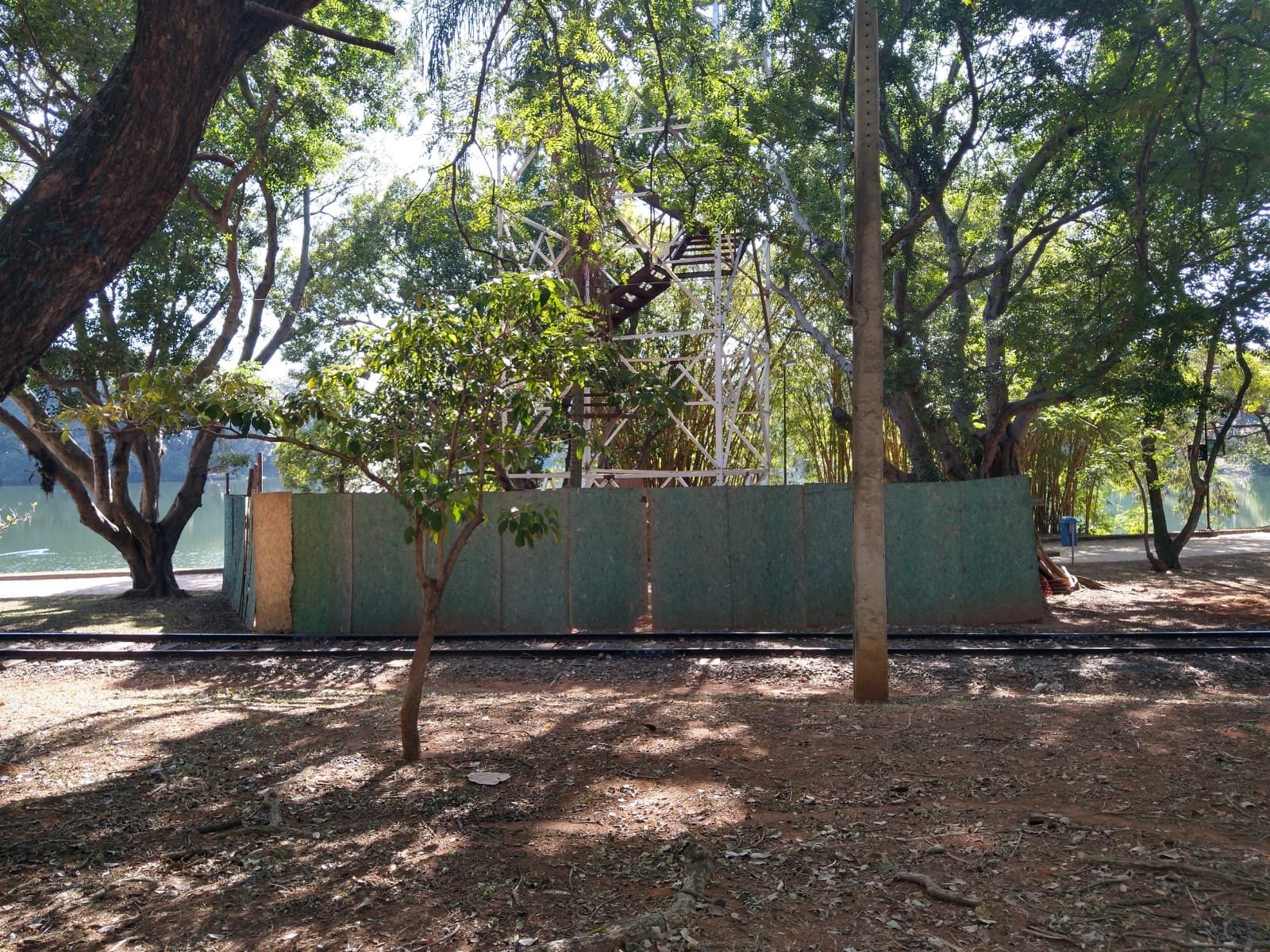 Dois anos após anúncio, obras de tirolesa no Taquaral seguem paradas