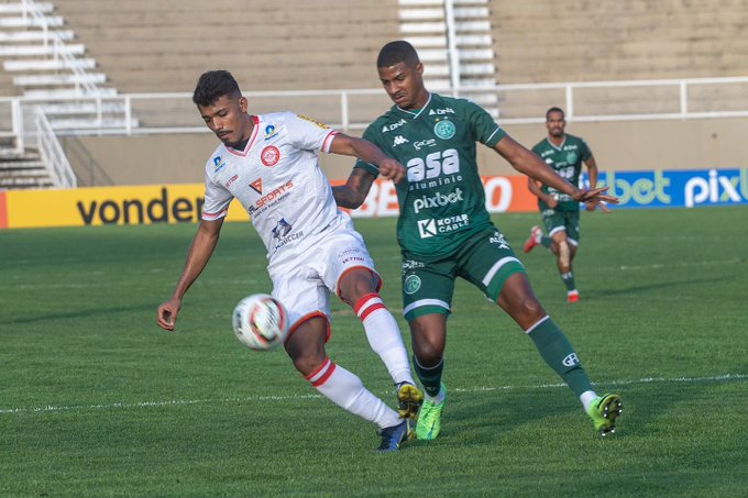 Guarani empata com Tombense em jogo polêmico