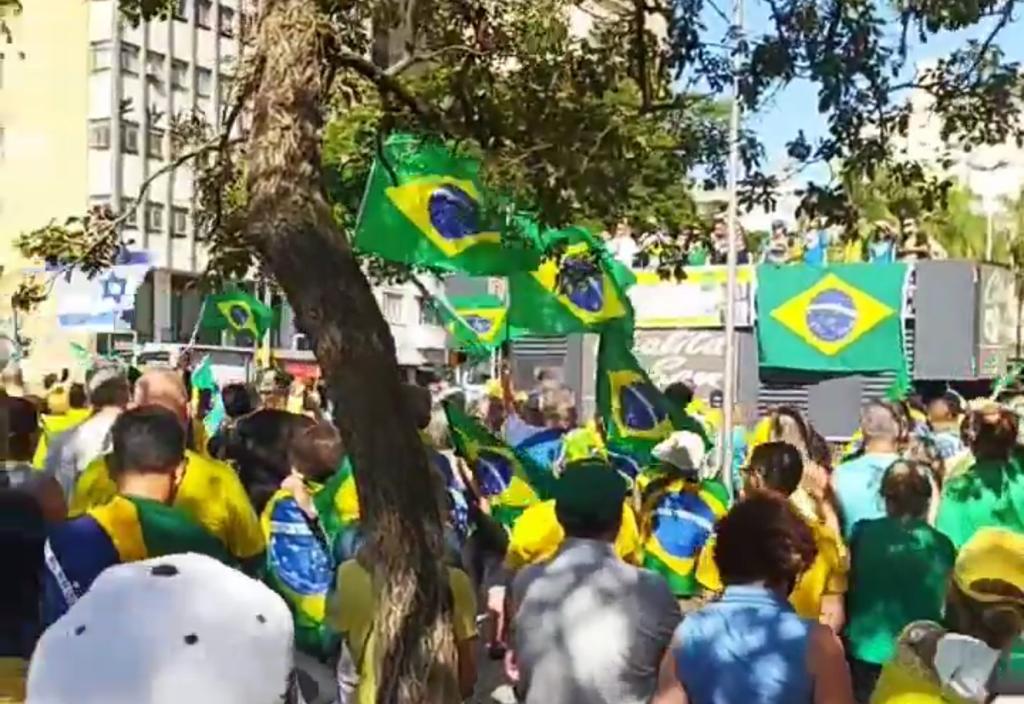 Largo do Rosário tem ato a favor de Bolsonaro