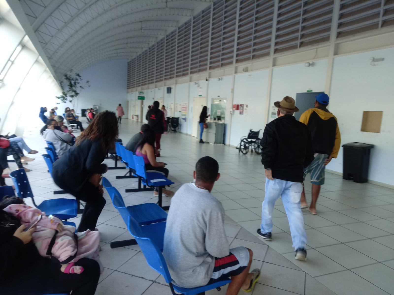 Pacientes da UPA Campo Grande de Campinas cobram mais médicos