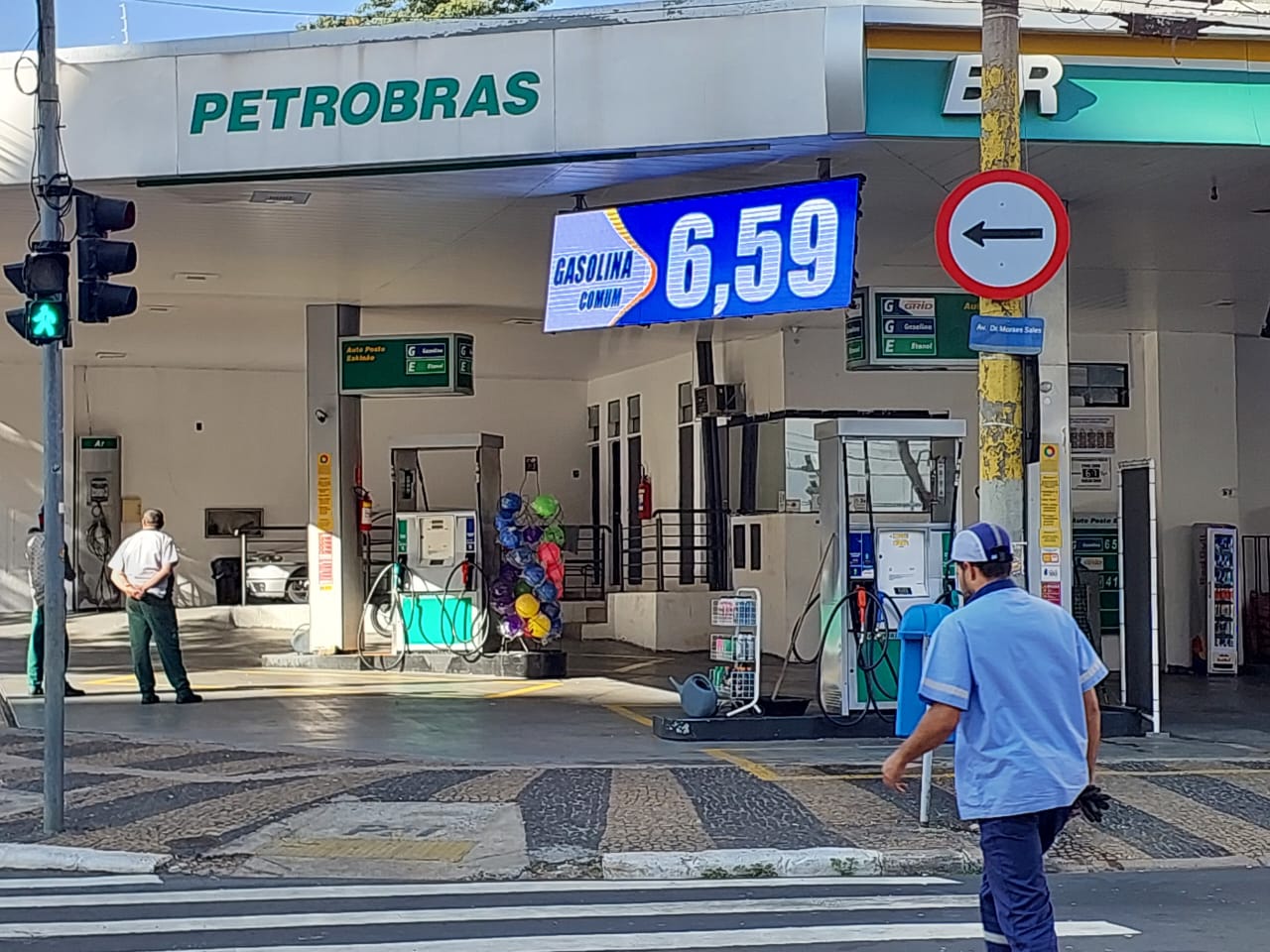 Redução do ICMS ainda não produz queda esperada no preço da gasolina