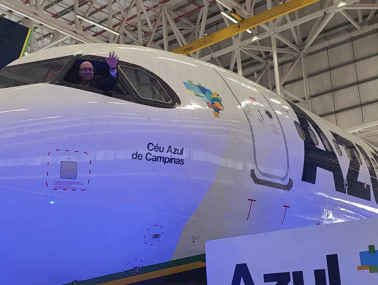 Em homenagem a Campinas, avião é batizado com nome da cidade
