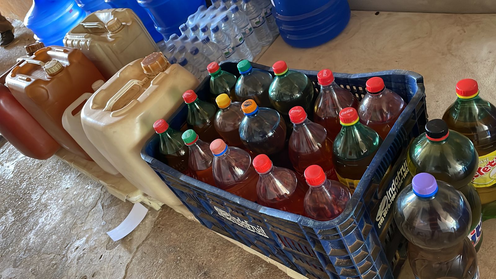 Homem é preso por vender combustível e gás em casa no Campo Belo