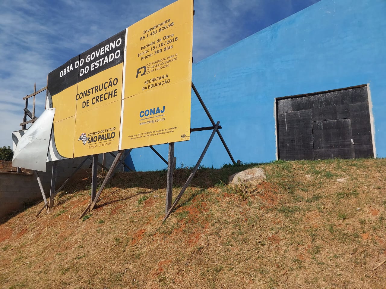 Obra abandonada de creche em Campinas revolta moradores