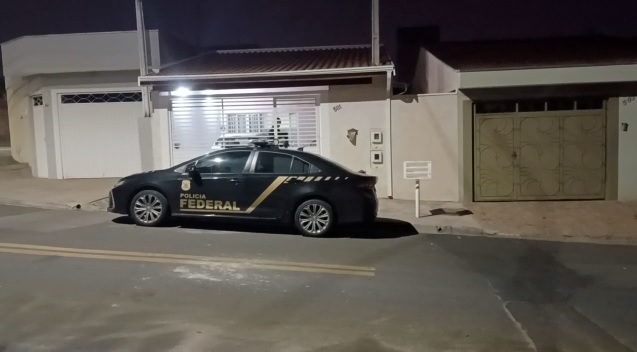 Polícia Federal de Campinas faz operação contra cigarros contrabandeados