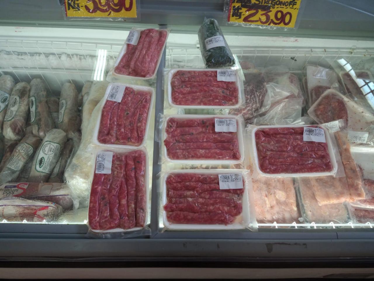 Procon de Indaiatuba autua supermercado e filial por vender carne com validade vencida