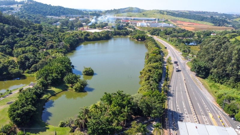Vinhedo determina multa para quem gastar água