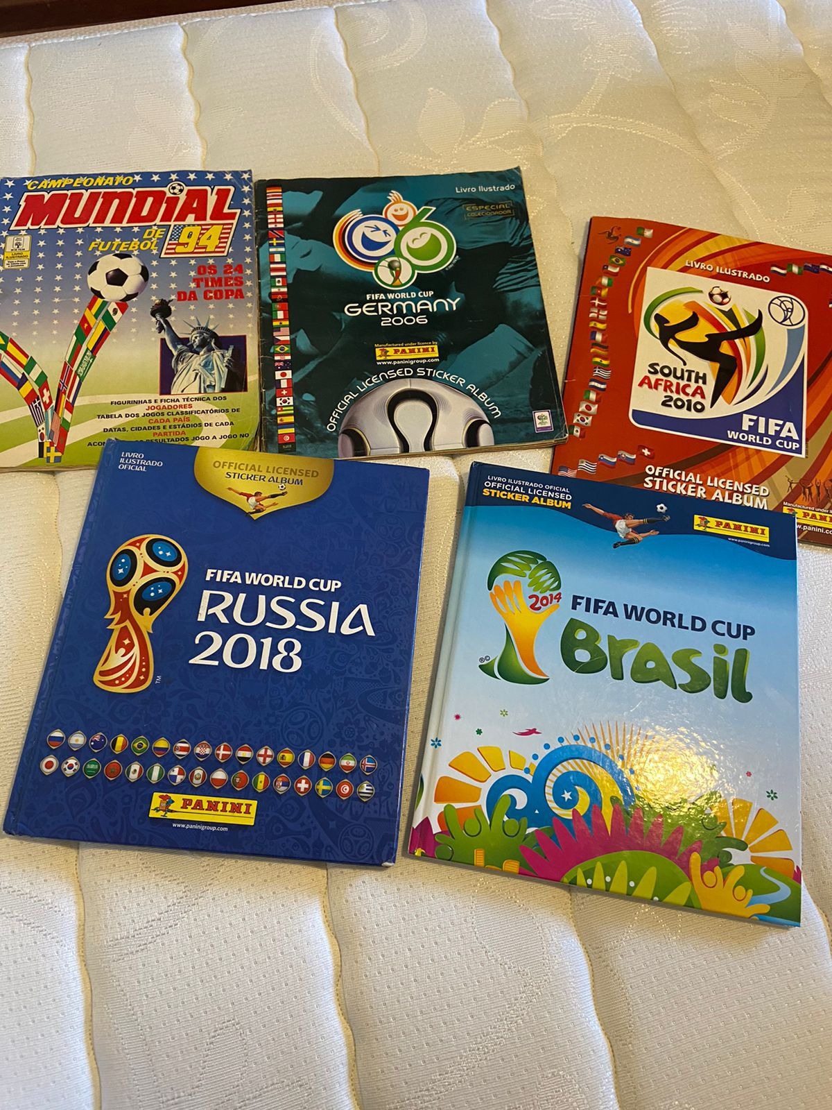 Aumento no preço de figurinhas da Copa do Mundo frustra colecionadores