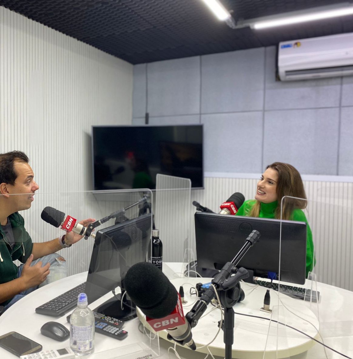 Entrevista Karina Dohme: após sucesso em novela, os novos projetos da atriz no Globoplay