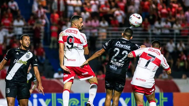 Ponte Preta conquista um ponto em Maceió e abre seis do Z4