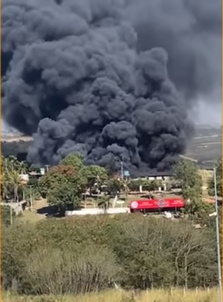 Um dos feridos em incêndio em Sta. Bárbara ainda aguarda vaga de internação