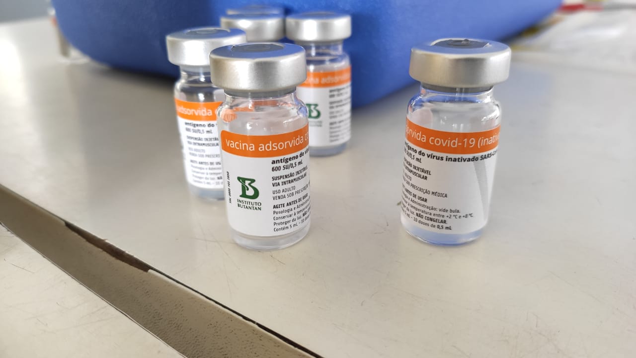 Vacinação contra covid para crianças é retomada em 12 CSs neste sábado