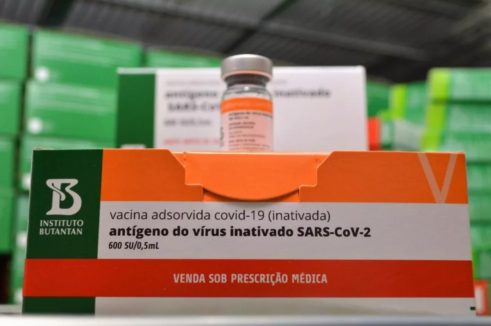 Alerta: 20 mil doses de vacina contra covid estão para vencer em Campinas