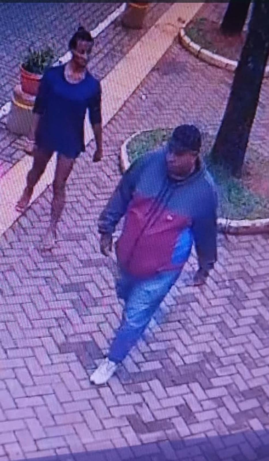 Polícia divulga imagem de dois suspeitos pela morte do vencedor da Mega-Sena juntos