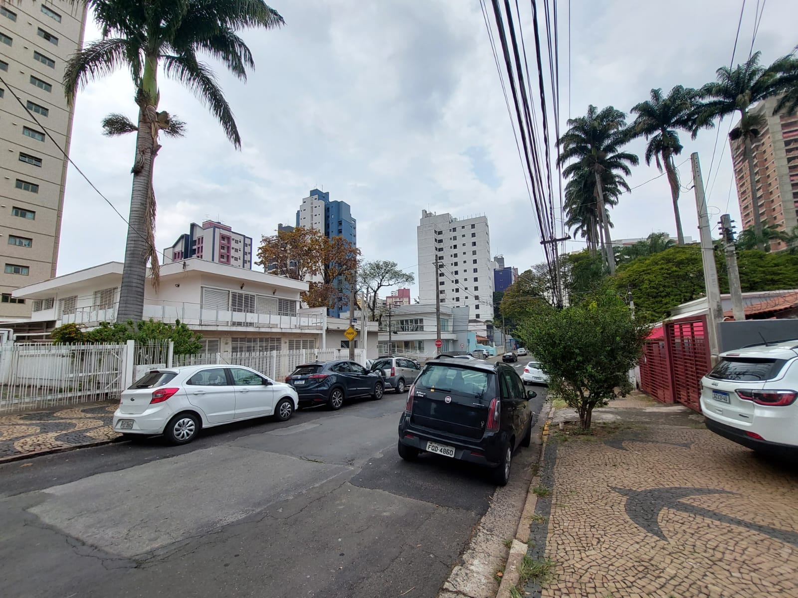 Moradores e comerciantes reclamam de furtos na Vila Itapura