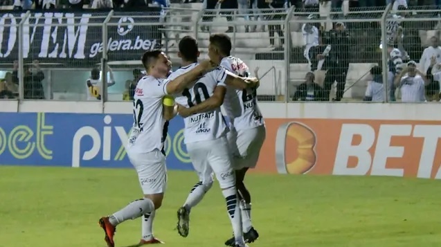 Ponte vence o Sport por 1 a 0 e segue sonhando com o acesso