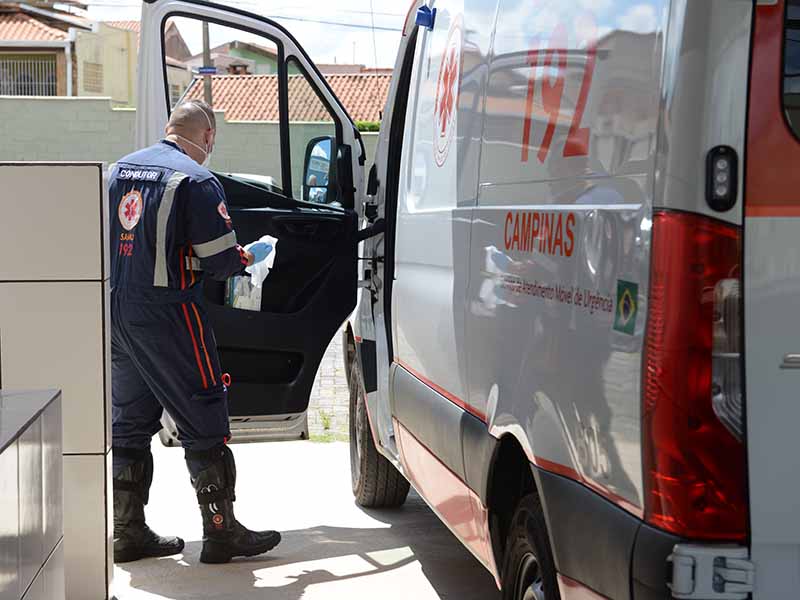 Rede Mário Gatti “terceiriza” contratação de motoristas de ambulância