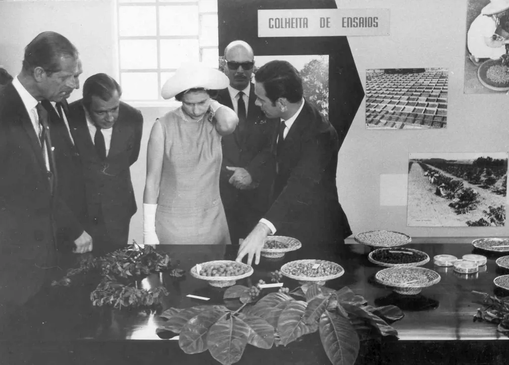 Morador de Campinas lembra visita da Rainha Elizabeth II em 1968