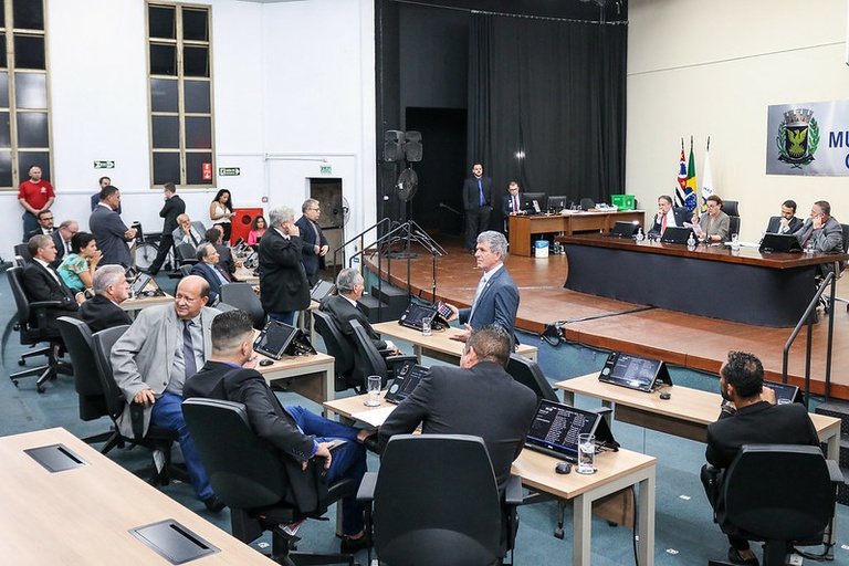 Câmara vota segunda fase do projeto de regularização de empresas