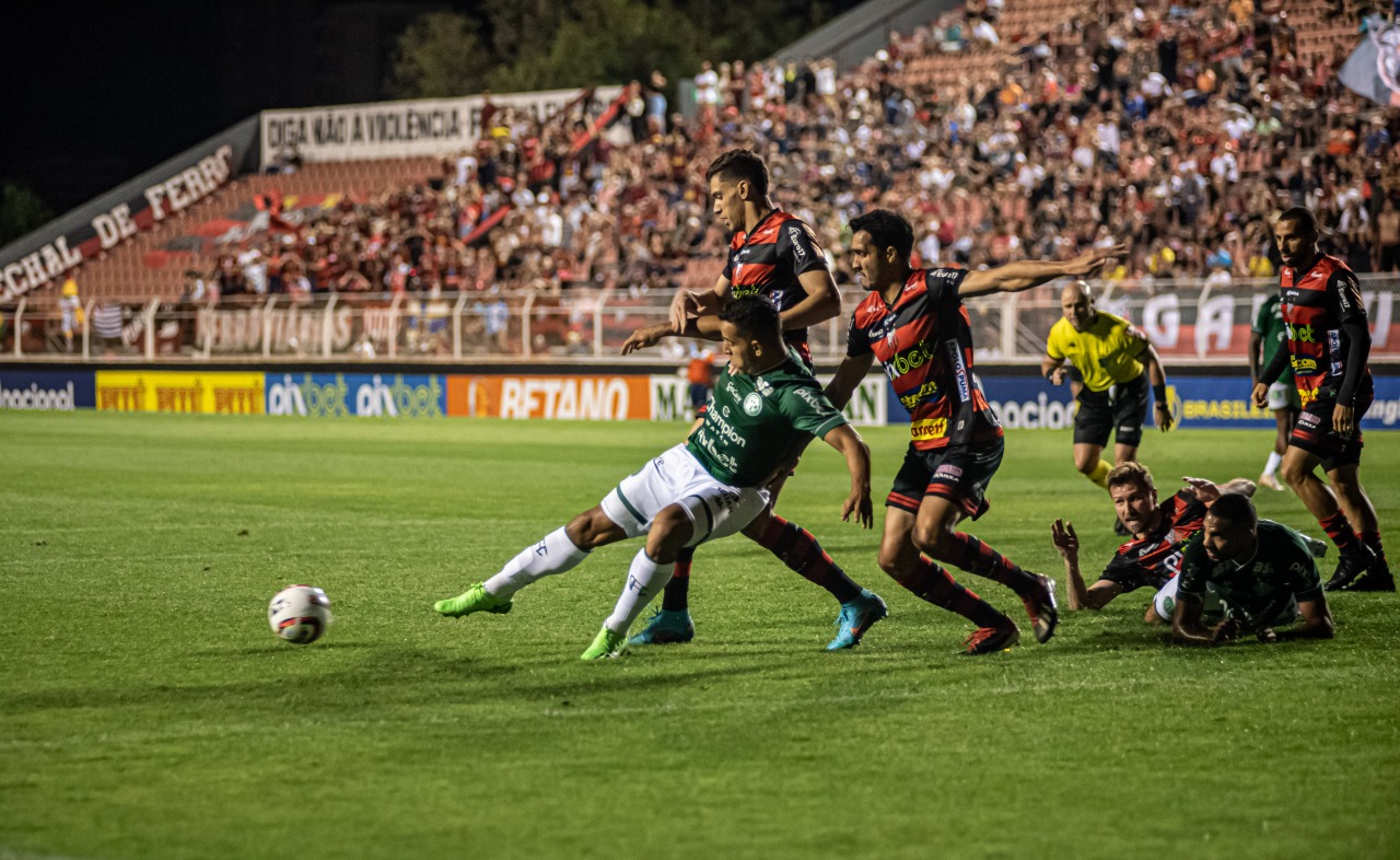 Guarani perde e ainda corre riscos; Ponte empata e também não garante permanência na Série B