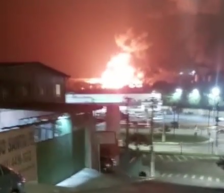 Fogo em indústria química assusta moradores de Itupeva