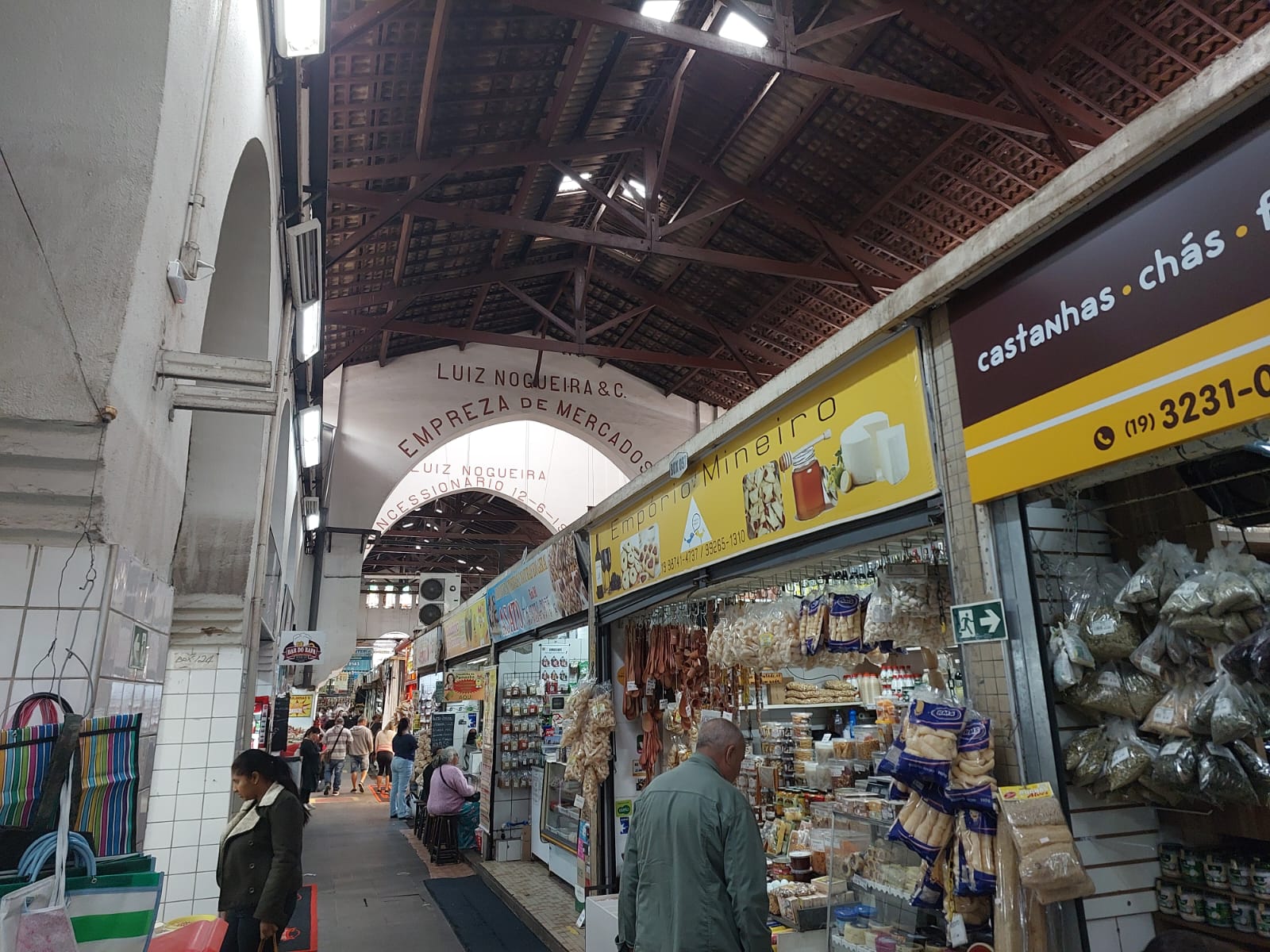 Reforma do Mercadão tem misto de animação e incerteza de comerciantes