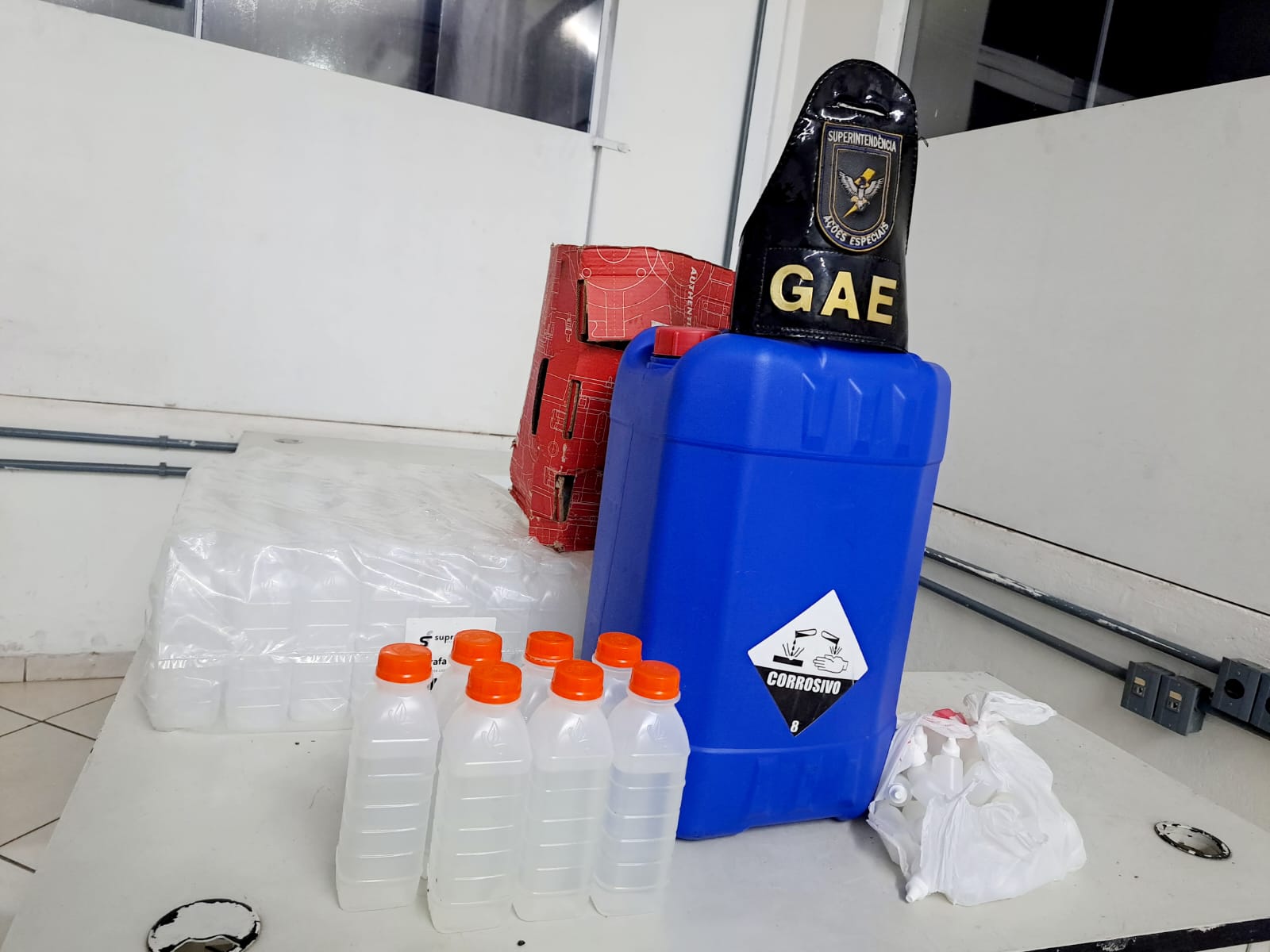 GM apreende 30,5 litros de lança-perfume no Jd. São José