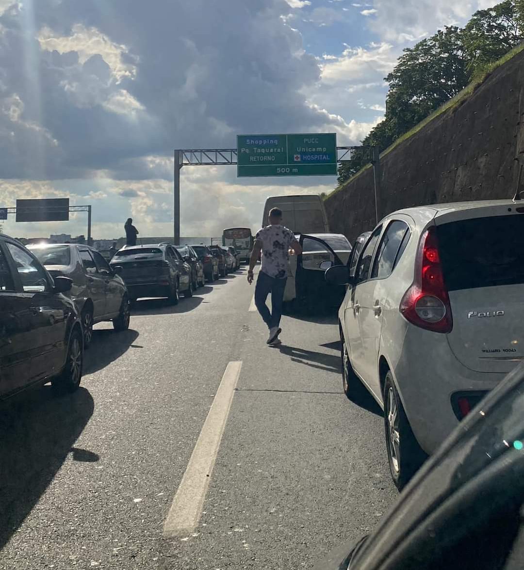 Duas pessoas morrem em acidente na Rod. Dom Pedro I; uma das vítimas tinha 4 anos