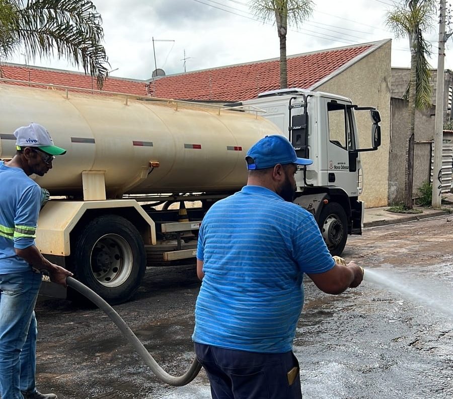 Nova Odessa: limpeza de bairros inundados pelo Ribeirão Quilombo começa