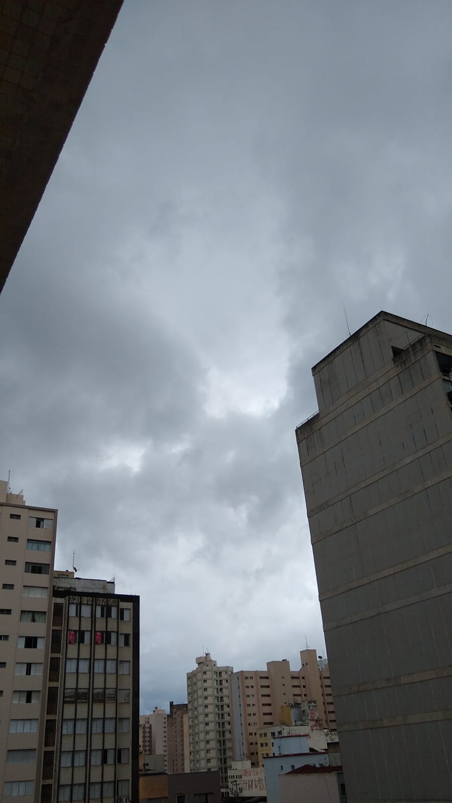 Quinta ainda será de sol mas na sexta a chuva deve chegar na região de Campinas; confira