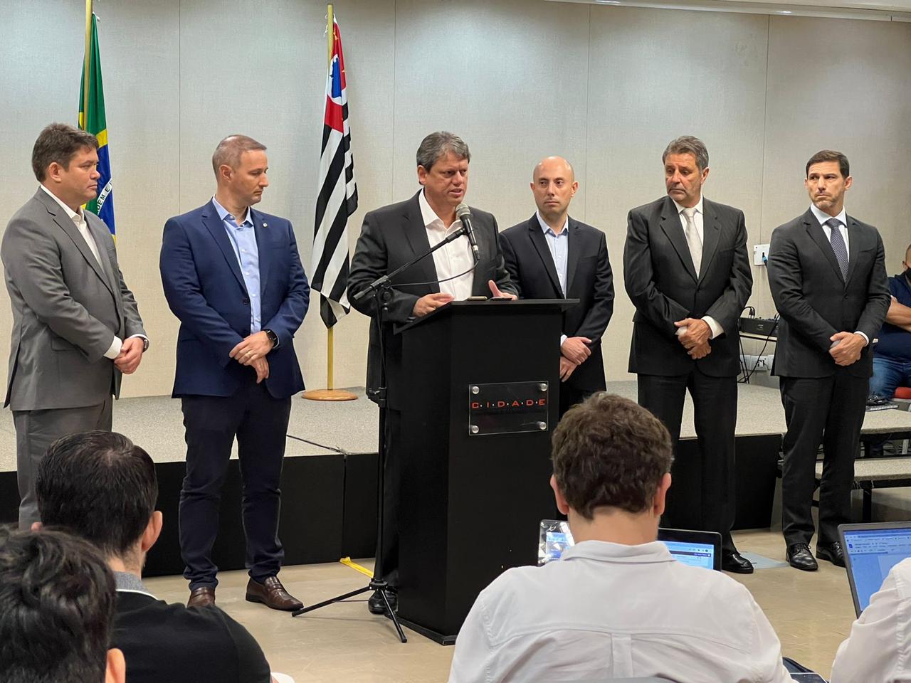 Tarcísio anuncia secretário da Fazenda e a nova cúpula da Segurança Pública 