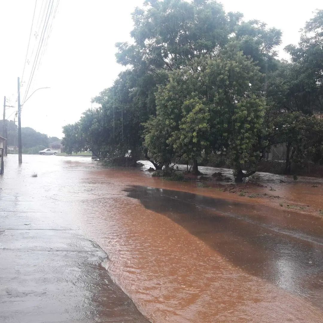 Chuva atrásra causa problemas em Itapira e Mogi Mirim