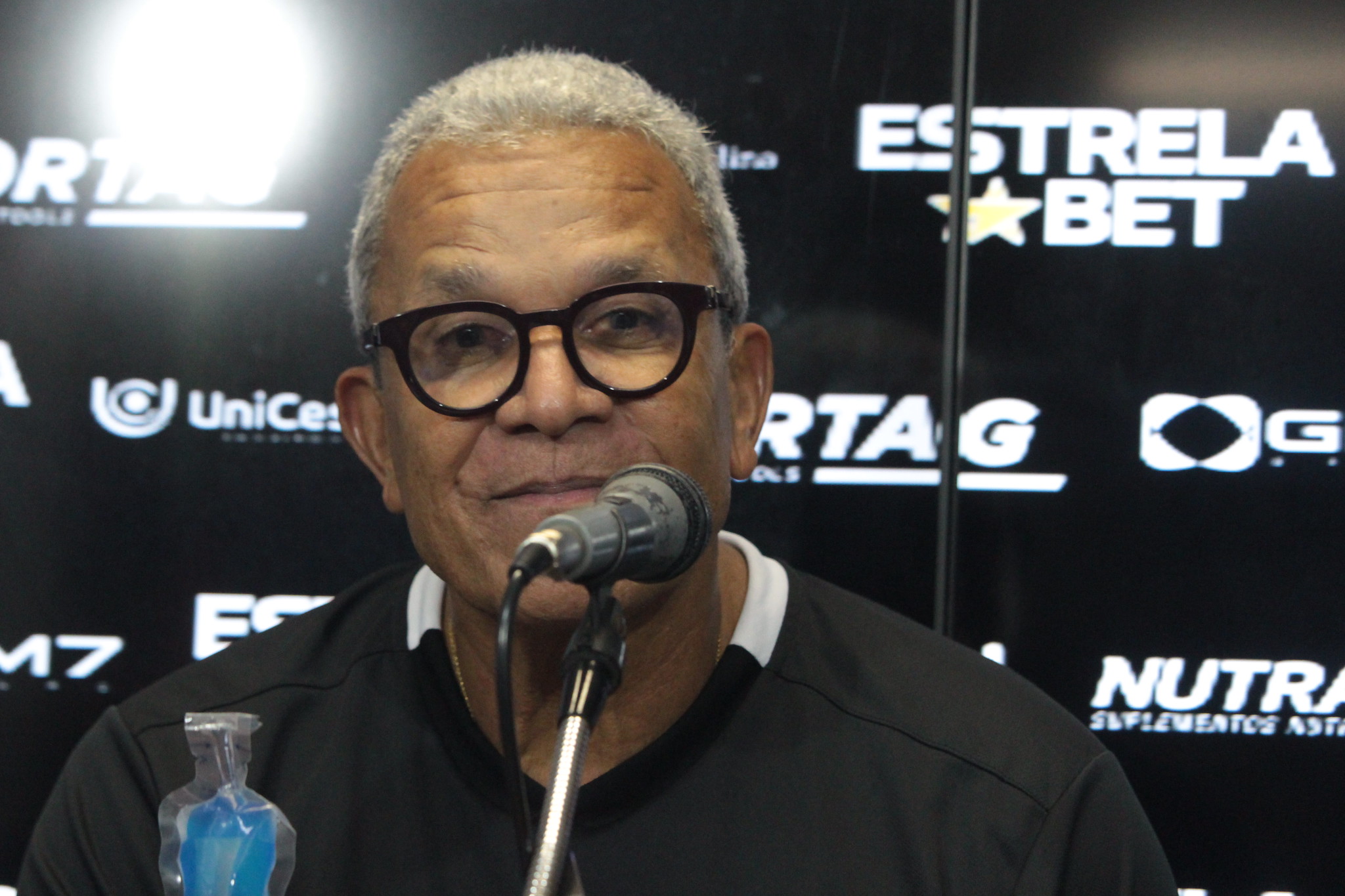 Hélio dos Anjos comemora campanha invicta da Ponte, mas afirma: “Temos que melhorar sempre”