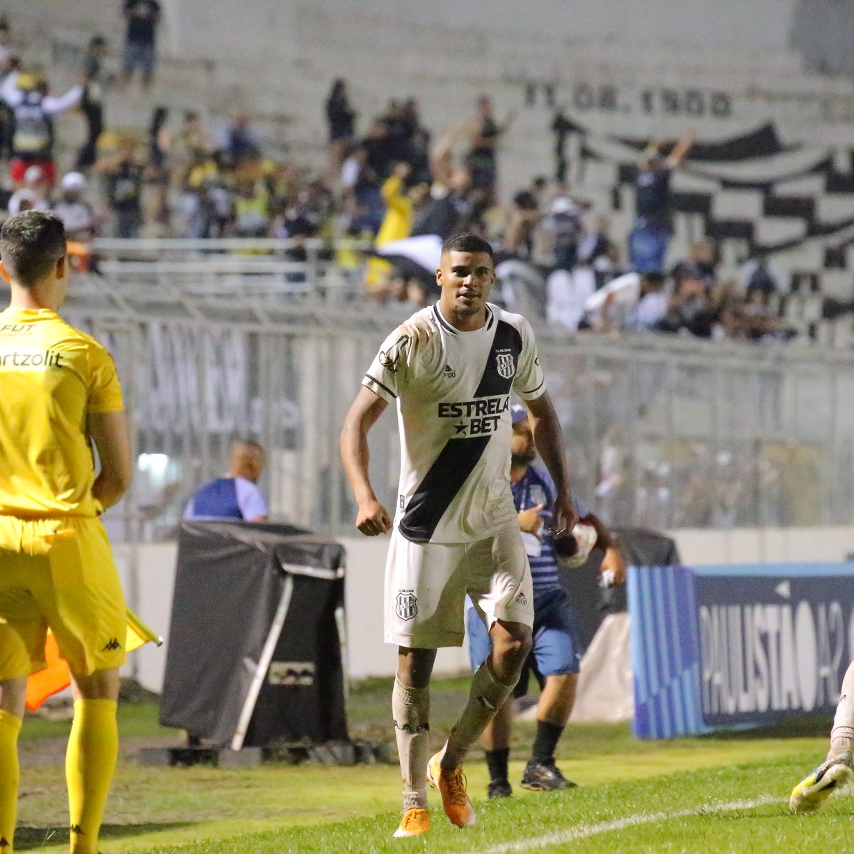 Ponte Preta e Itapirense selam parceria, e Jeh renova com a Macaca até 2027