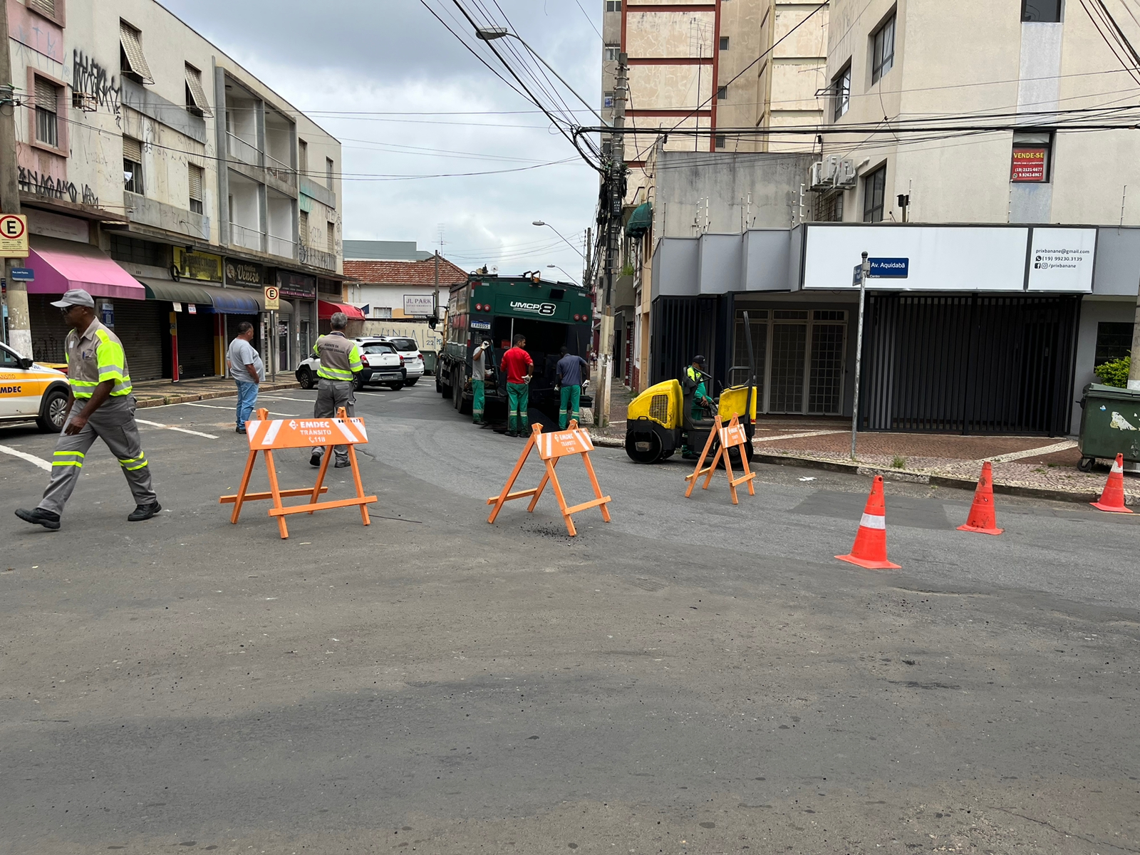 Trecho da José Paulino fica fechado na manhã desta terça