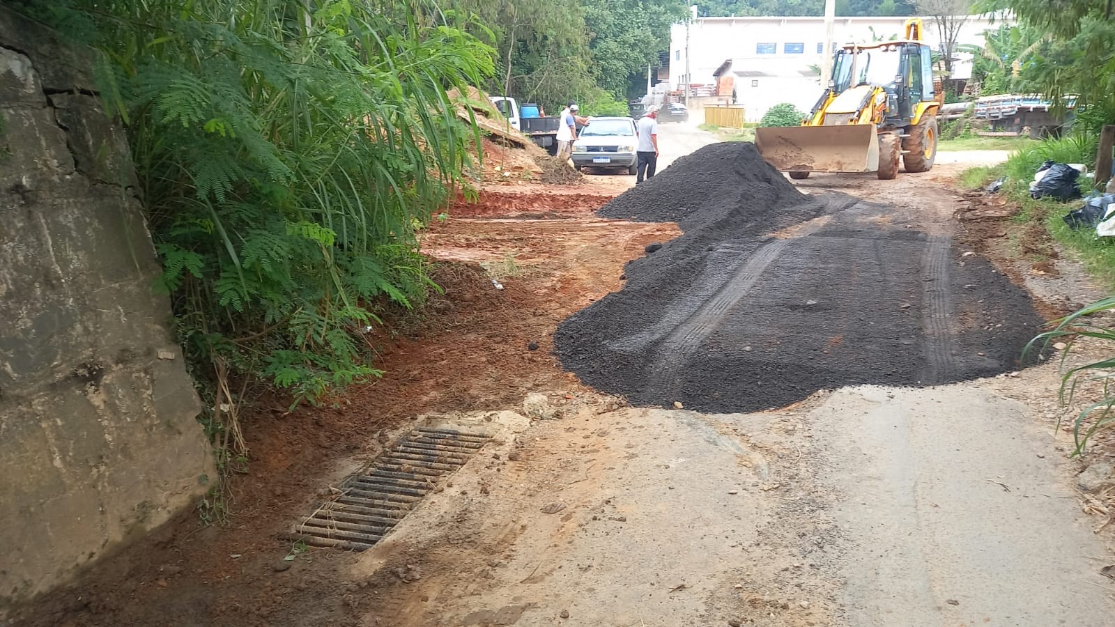 Valinhos faz limpeza de vias para minimizar impacto dos temporais na cidade